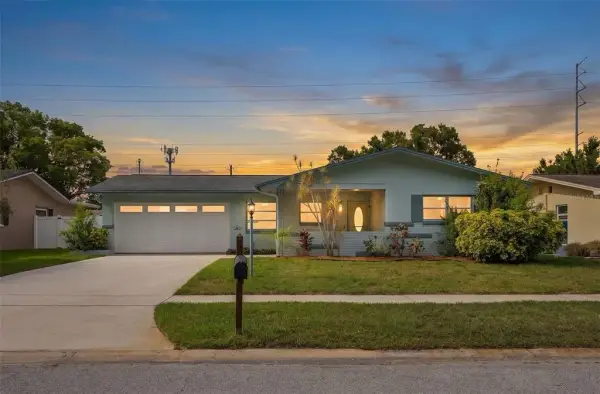965 Santa Monica Drive, Dunedin, FL, 34698