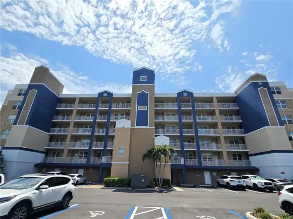 960 Starkey Road, Unit 9206, Largo, FL, 33771