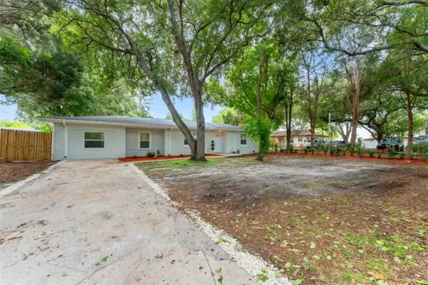 264 14th Street NW, Largo, FL, 33770