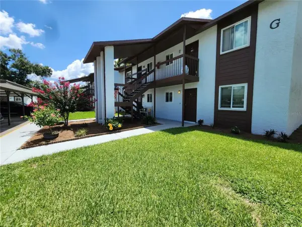 39132 County Road 54, Unit 2152, Zephyrhills, FL, 33542