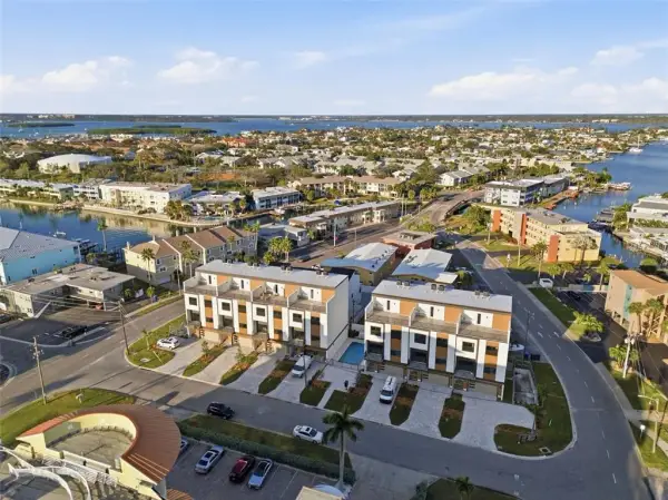 11605 1st Street E, Unit B1, Treasure Island, FL, 33706