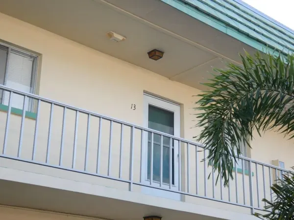 2001 Greenbriar Boulevard, Unit 13, Clearwater, FL, 33763