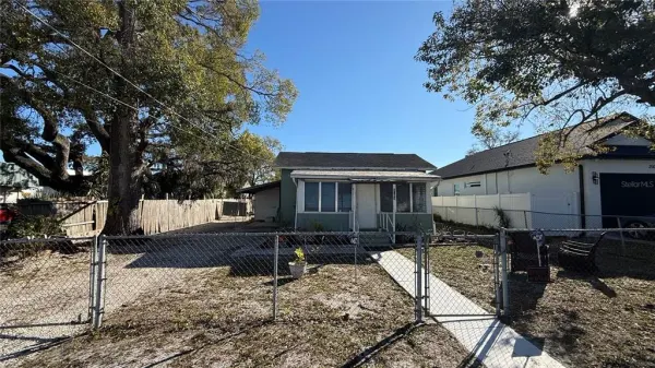 2504 W South Avenue, Tampa, FL, 33614