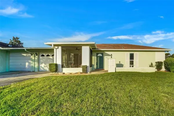 11340 Dollar Lake Drive, Unit 2, Port Richey, FL, 34668