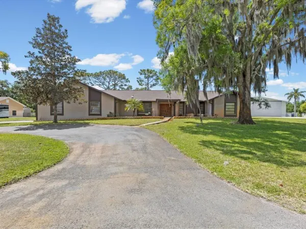 10700 Luscombe Court, New Port Richey, FL, 34654