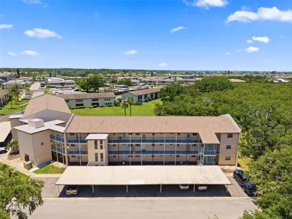 5245 Amulet Drive, Unit 306, New Port Richey, FL, 34652