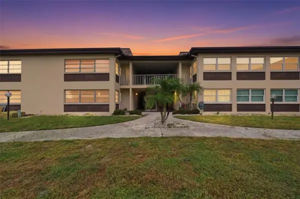5242 Opal Lane, Unit 104, New Port Richey, FL, 34652