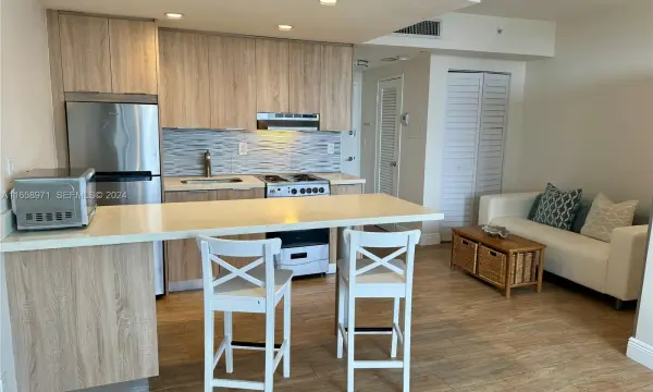 1720 Harrison Street 15f, Hollywood, FL 33020