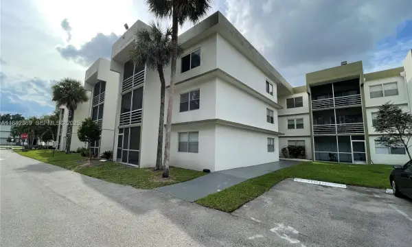 4255 N University Drive 201, Sunrise, FL 33351