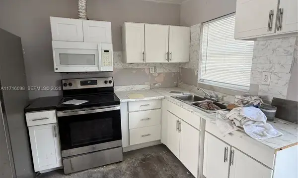 1240 SW 32nd Avenue, Fort Lauderdale, FL 33312