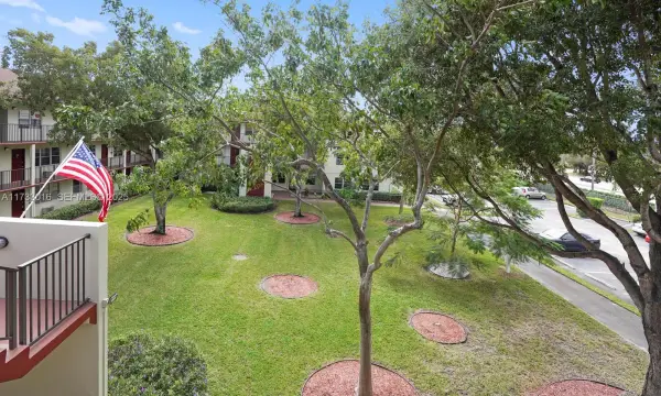 151 SW 135th Terrace 302t, Pembroke Pines, FL 33027