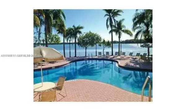 2831 N Oakland Forest Drive 109, Oakland Park, FL 33309