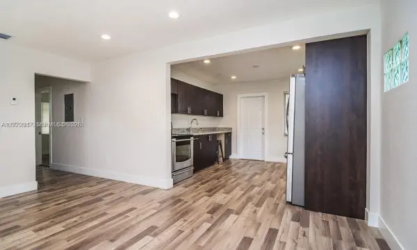 2542 Fillmore Street, Hollywood, FL, 33020