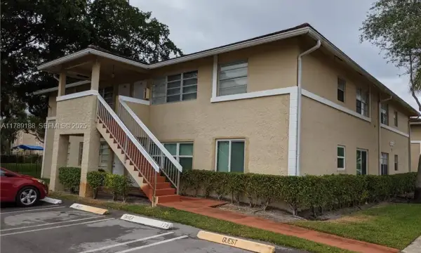 10192 Twin Lakes Drive 14f, Coral Springs, FL 33071
