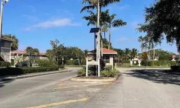 10068 Twin Lakes Drive 38f, Coral Springs, FL 33071