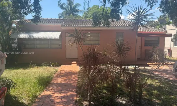 2530 Washington Street, Hollywood, FL 33020