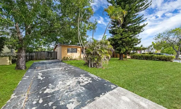 4130 NW 12th Avenue, Oakland Park, FL 33309