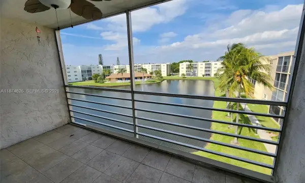 425 SE 11th Terrace 403, Dania Beach, FL 33004