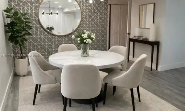 7100 NW 17 111 111, Plantation, FL 33313