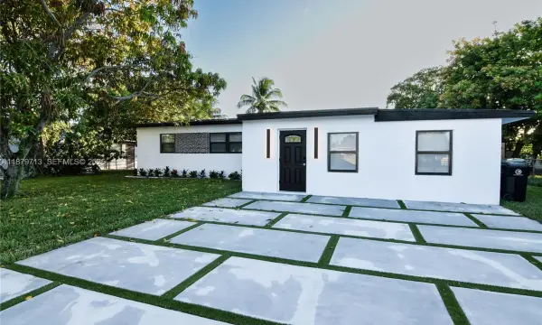 413 SW 22nd Terrace, Fort Lauderdale, FL, 33312
