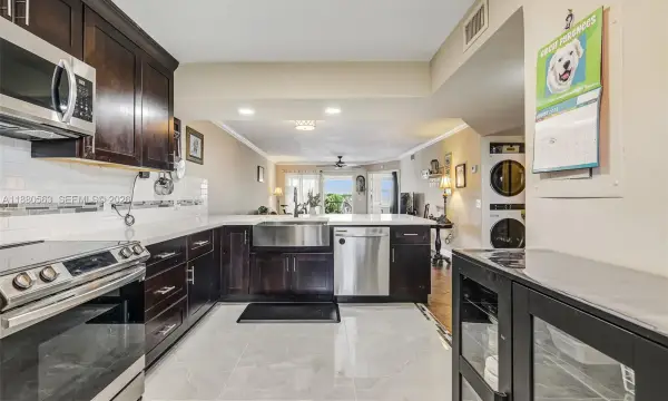 10346 NW 24th Place 304, Sunrise, FL 33322