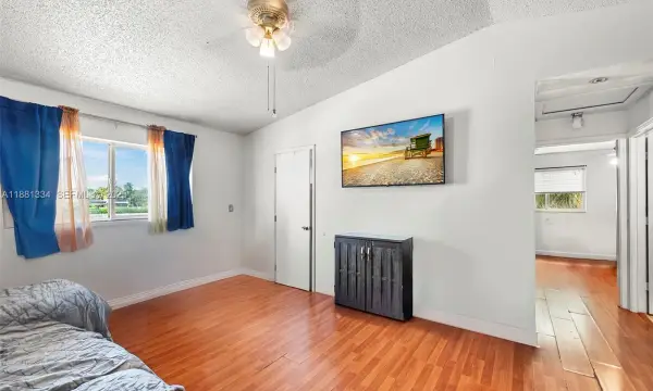 3630 N 56th Avenue 323, Hollywood, FL 33021