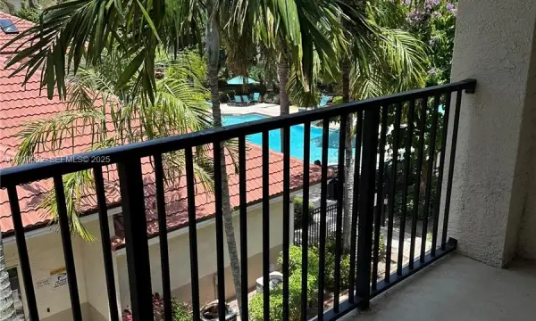 5840 W Sample Road 306, Coral Springs, FL 33067