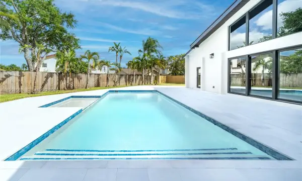 842 W Coco Plum Circle, Plantation, FL 33324