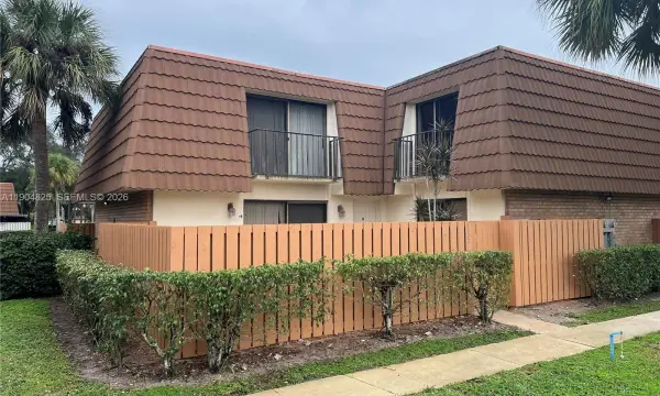 157 Heritage Way, West Palm Beach, FL 33407