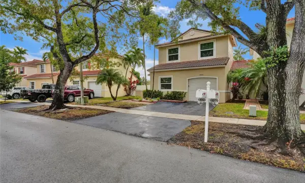 18060 SW 11th Court, Pembroke Pines, FL 33029