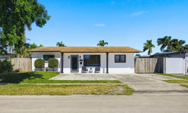 7511 Taylor Street, Hollywood, FL 33024