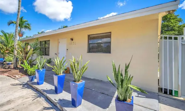 1821 SW 98th Terrace, Miramar, FL 33025