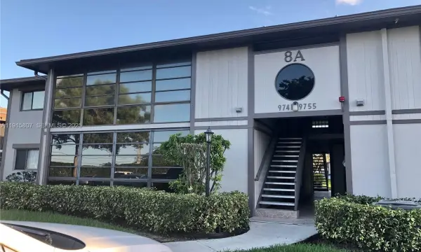 9753 W Mcnab Road 112, Tamarac, FL 33321