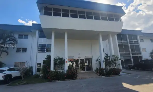 4880 NW 22nd Street 301, Lauderhill, FL 33313