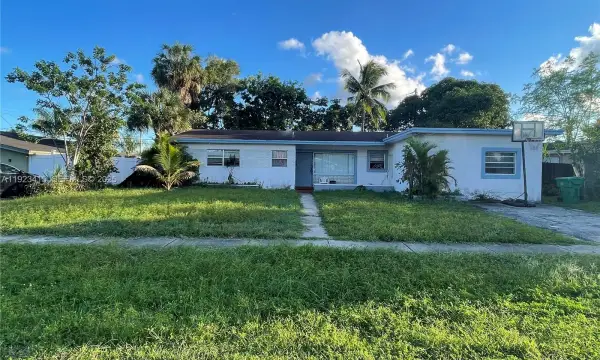 3880 NW 6th Street, Lauderhill, FL, 33311