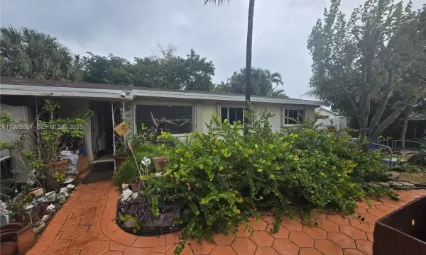 906 NE 23rd Terrace, Pompano Beach, FL 33062
