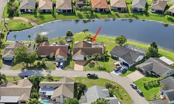 8213 Cassia Terrace, Tamarac, FL 33321