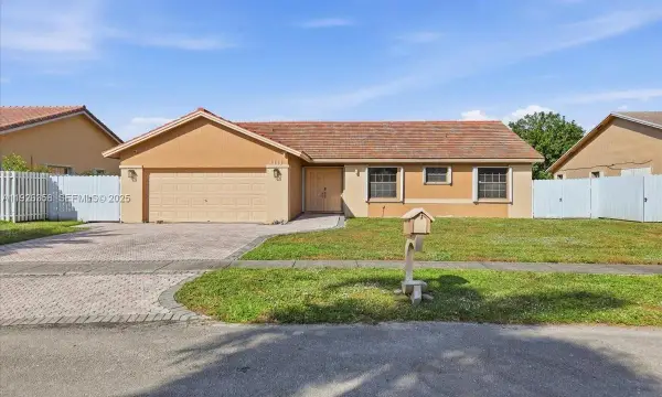 9111 S Lake Miramar Circle, Miramar, FL, 33025