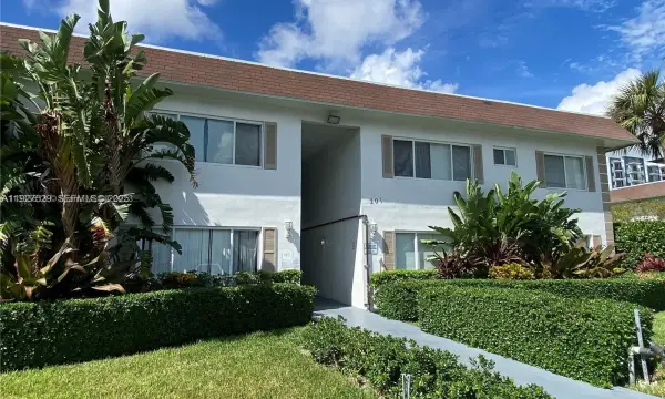 151 SE 6th Avenue 2, Pompano Beach, FL 33060