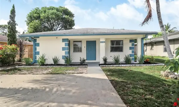 2725 NW 3rd Street, Pompano Beach, FL 33069