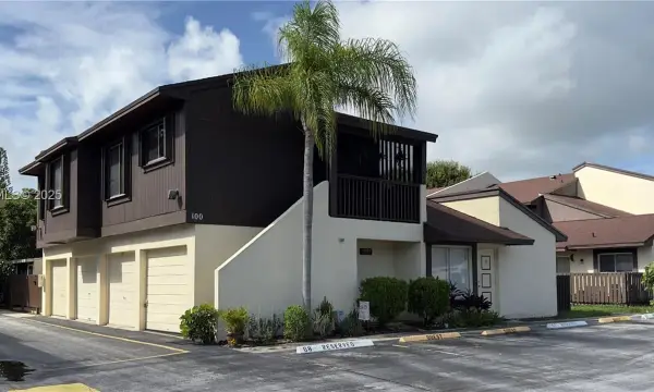5340 Bosque Lane 98, West Palm Beach, FL 33415