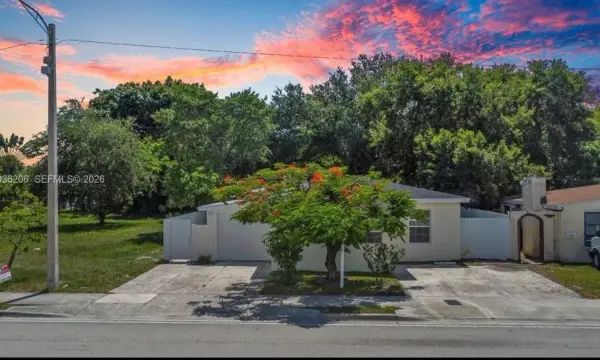 1220 N Andrews Avenue, Fort Lauderdale, FL 33311