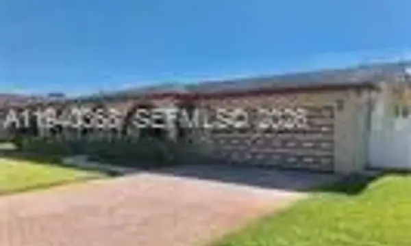 7460 NW 15th Street, Plantation, FL 33313