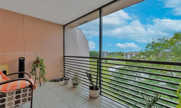 2981 N Nob Hill Road 406, Sunrise, FL 33322