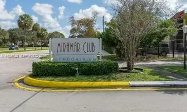 3400 Foxcroft Rd 109 109, Miramar, FL 33025