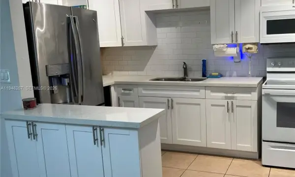 2702 Pierce Street 5, Hollywood, FL 33020
