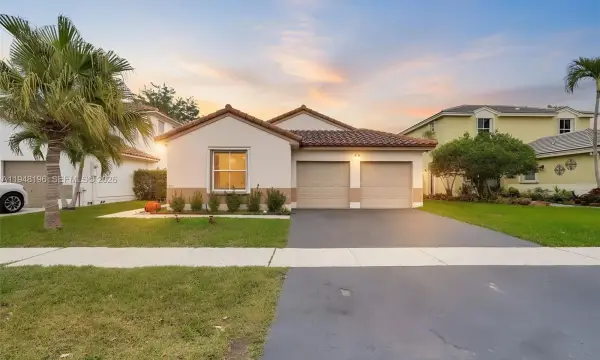 1975 NW 191st Avenue, Pembroke Pines, FL 33029