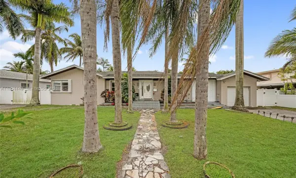 2534 Monroe Street, Hollywood, FL 33020