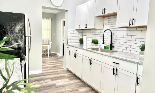 436 NW 15th Avenue, Fort Lauderdale, FL 33311