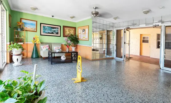 4151 NW 41st Street 301, Lauderdale Lakes, FL 33319